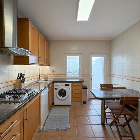 Ferienhaus Casa Com 2 E Terraco A Passos Do Mar #1958 Lagos