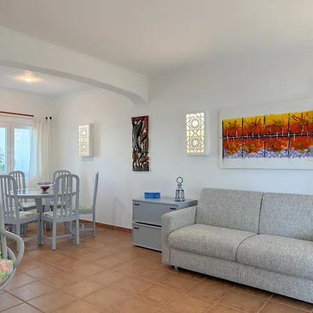 Casa Com 2 E Terraco A Passos Do Mar #1958 Vakantiehuis *