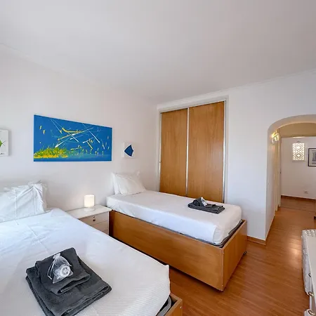 Casa Com 2 E Terraco A Passos Do Mar #1958 *