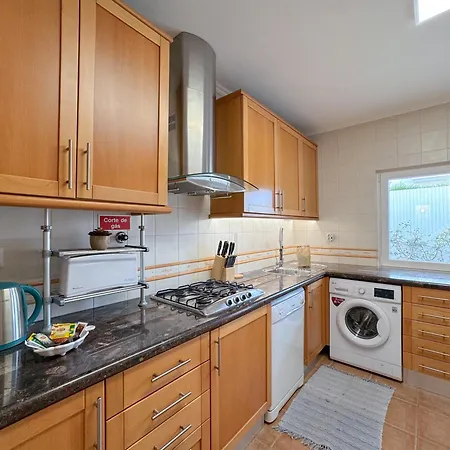 Holiday home Casa Com 2 E Terraco A Passos Do Mar #1958