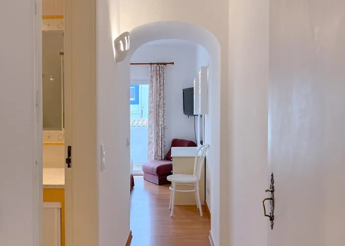 Casa Com 2 E Terraco A Passos Do Mar #1958 Vakantiehuis Lagos