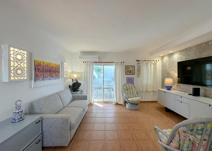 Casa Com 2 E Terraco A Passos Do Mar #1958 Vakantiehuis Lagos